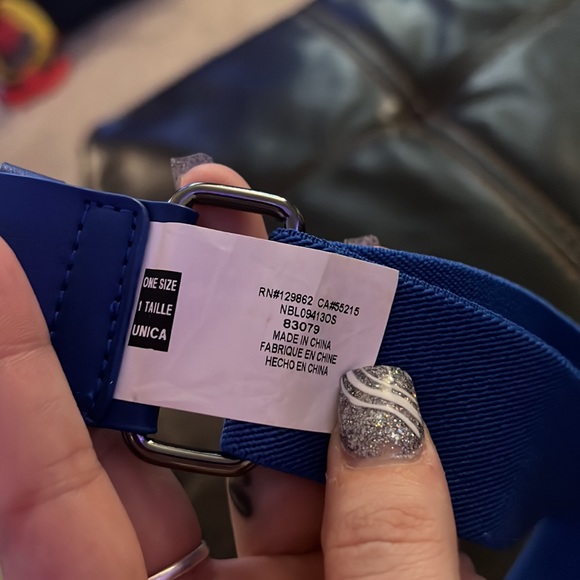 Nike adjustable belt - Picture 2 of 2